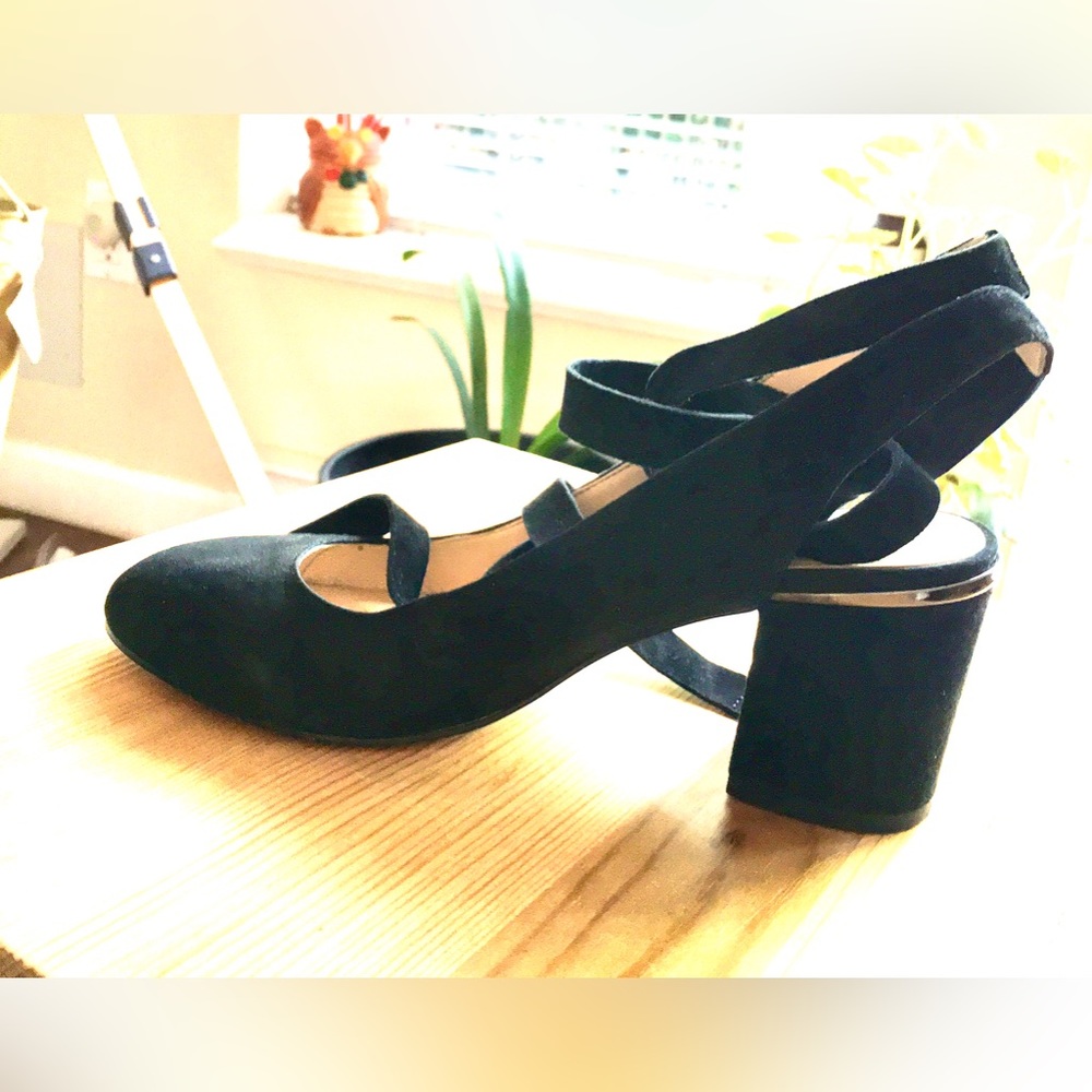 NINE WEST Black Strappy Heels